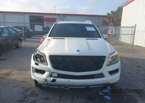 2016 Mercedes-Benz Gl 450 4Matic z USA, uszkodzony, nr VIN 4JGDF6EE0GA676830